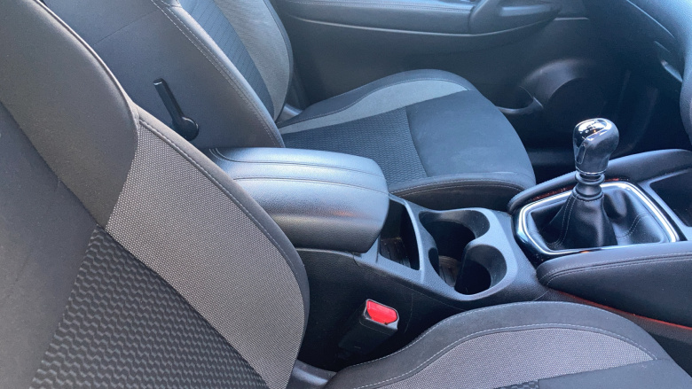 Nissan Qashqai 1.3 DiG-T Acenta Premium 5dr Petrol Hatchback